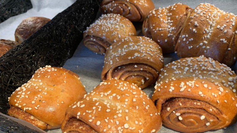 Kansainvälinen korvapuustipäivä on konditoriassa kiireistä aikaa