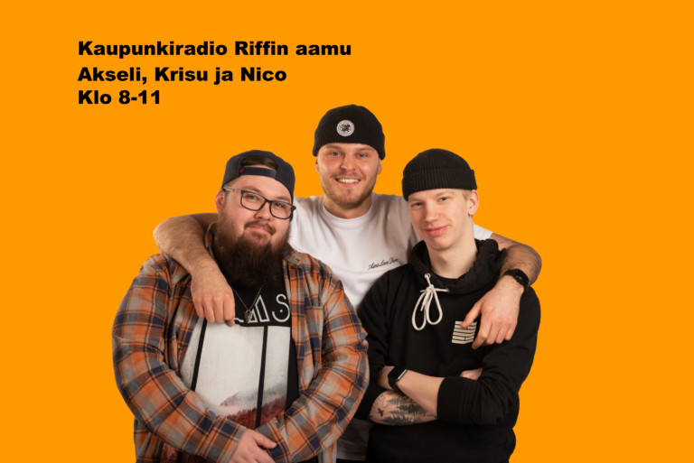 Kaupunkiradio Riffin aamu 8-11, studiossa Akseli, Krisu ja Nico