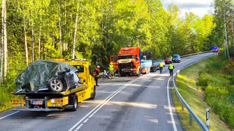 Kuolonkolari – järkyttävää toimintaa onnettomuuspaikalla