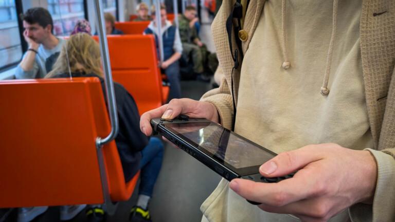 Nintendo aloitti trendin, josta Microsoft haluaa nyt siivun uudella Xbox-käsikonsolillaan