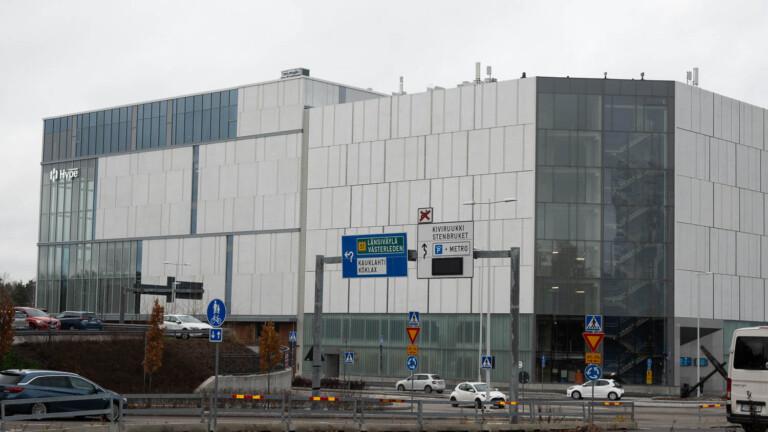 Mitä kymmenien miljoonien monitoimihalli pitää sisällään?