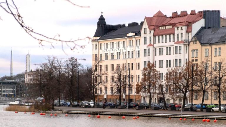 Muutto Helsinkiin edessä? Viisi vinkkiä sujuvampaan muuttoon