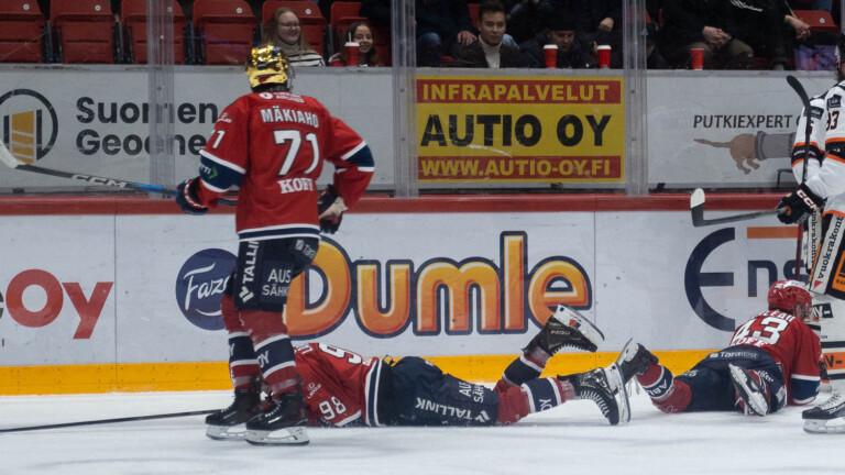 HIFK:lle pyykkitupa varaukseen – punaisessa riittää tahroja