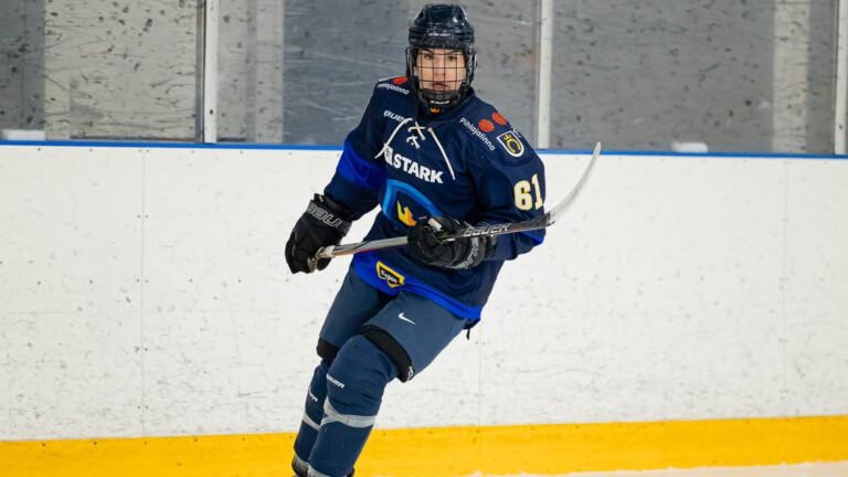 Kiekko-Espoo naisten jääkiekon Suomen mestariksi – HPK kaatui selvin lukemin